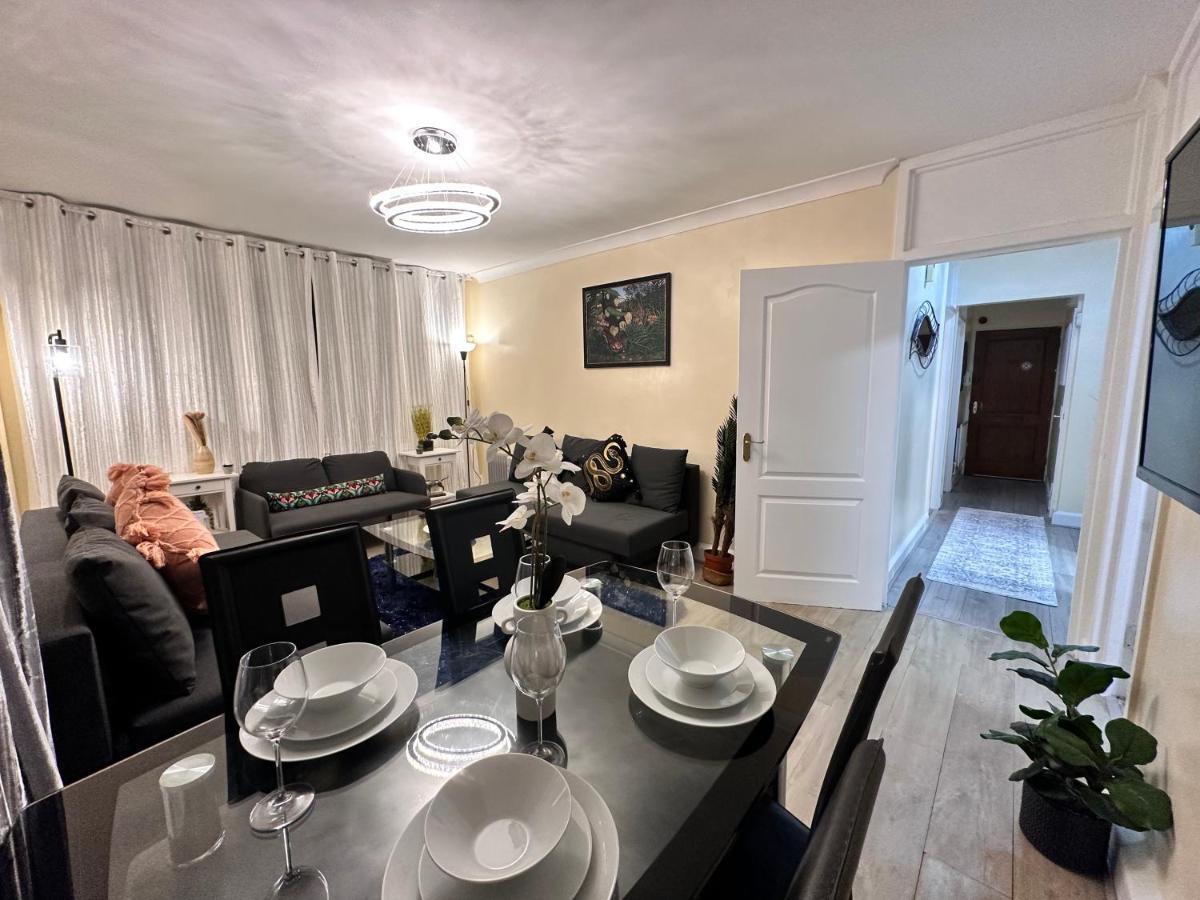 Posh 2-Bedroom, Living Room, Kitchen & 1.5 Bathroom London Ngoại thất bức ảnh