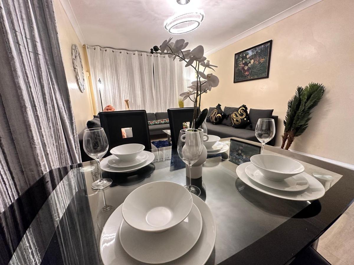 Posh 2-Bedroom, Living Room, Kitchen & 1.5 Bathroom London Ngoại thất bức ảnh
